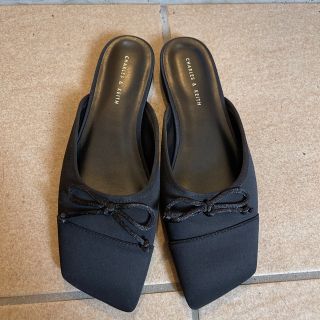 チャールズアンドキース(Charles and Keith)のCHARLES&KEITH パンプス(ミュール)