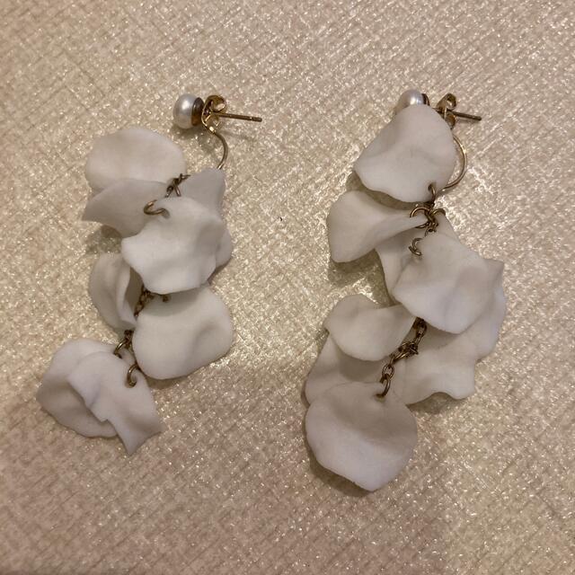 ピアス⒳ fio da aranha ピアス オルテンシア 難あり!の通販 by