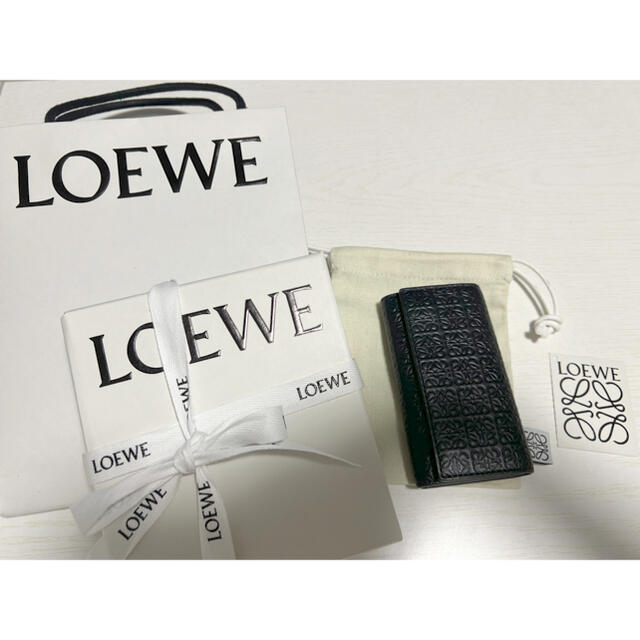 LOEWE(ロエベ)の超美品　ロエベ リピートキーケース エンボスシルクカーフ レディースのファッション小物(キーケース)の商品写真