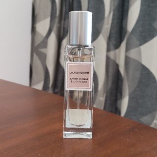 ローラメルシエ(laura mercier)の【美品】ローラメルシエ オードトワレ アンバーバニラ 15ml(香水(女性用))