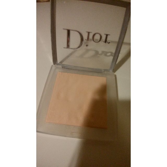 Dior(ディオール)のDior  バックステージ フェイス&ボディ パウダー 0N コスメ/美容のベースメイク/化粧品(フェイスパウダー)の商品写真