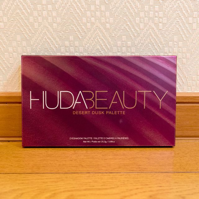Huda Beauty　Desert Dusk　18色アイシャドウパレット 7
