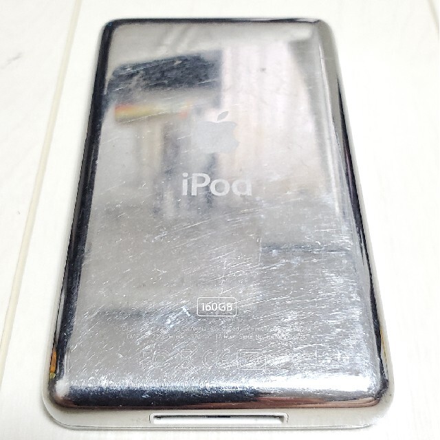 iPod(アイポッド)のiPod classic 160GB silver スマホ/家電/カメラのオーディオ機器(ポータブルプレーヤー)の商品写真