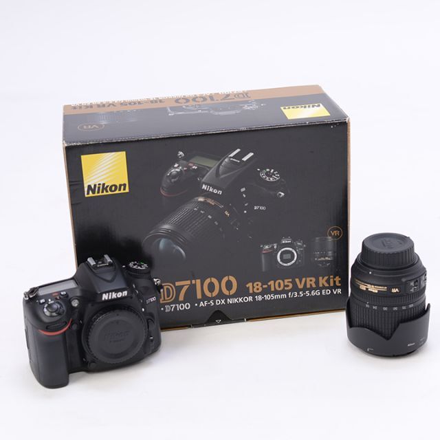 Nikon D7100　18-105 VR レンズキット　付属品完備　ニコン