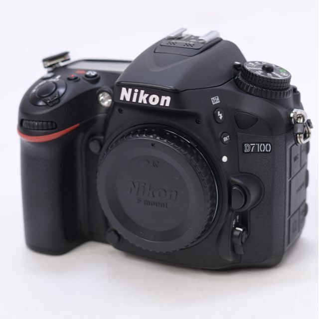 Nikon D7100　18-105 VR レンズキット　付属品完備　ニコン