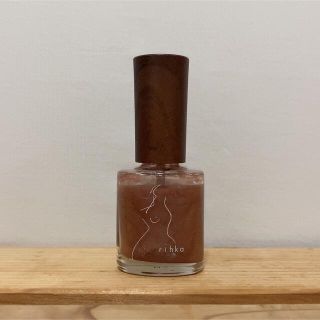 rihka nail polish bisous 限定色(マニキュア)