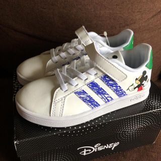 アディダス(adidas)のadidas×Disney✩.*˚スニーカー(スニーカー)