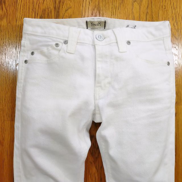 YANUK(ヤヌーク)のヤヌーク デニム ジーンズ パンツ セシル 白 サイズ22 S相当 ホワイト レディースのパンツ(デニム/ジーンズ)の商品写真