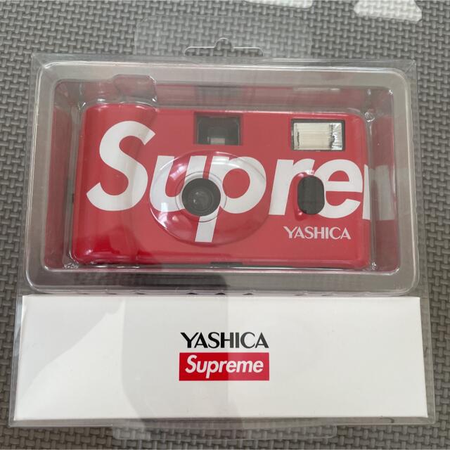 supreme yashica カメラ