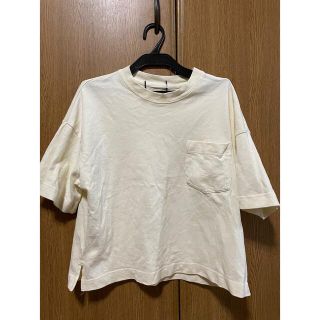 ジーユー(GU)のTシャツ GU ベージュ(Tシャツ(半袖/袖なし))