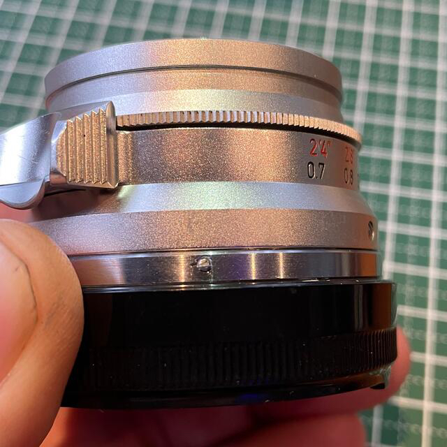 LEICA(ライカ)のSummicron 8枚玉　最初期　LMマウント互換品　極美 スマホ/家電/カメラのカメラ(レンズ(単焦点))の商品写真