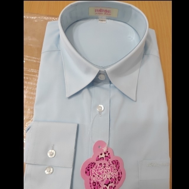 cecile(セシール)の制服　長袖　スクールシャツ　水色 レディースのトップス(シャツ/ブラウス(長袖/七分))の商品写真