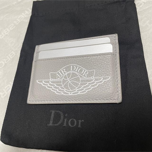 Dior(ディオール)のDior x Air Jordan Wings Card Case "Gray" メンズのファッション小物(名刺入れ/定期入れ)の商品写真