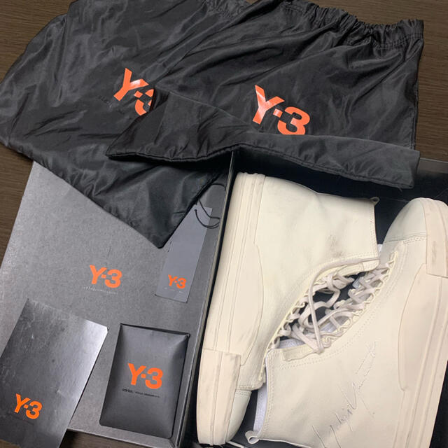 Y-3(ワイスリー)のY-3 YUBEN MID スニーカー メンズの靴/シューズ(スニーカー)の商品写真