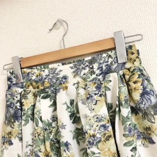E hyphen world gallery - お値下げ!E hyphen ♩花柄 フレア スカート
