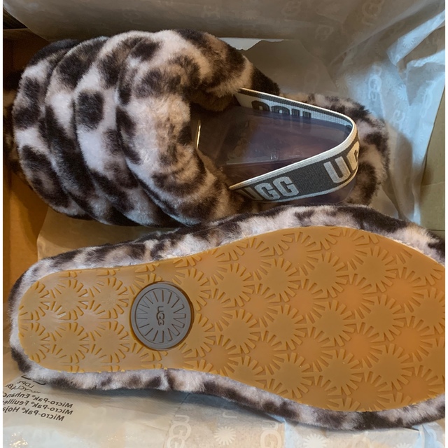 UGG(アグ)のUGG FLUFF YEAH SLIDE PANTHER PRINT レディースの靴/シューズ(サンダル)の商品写真