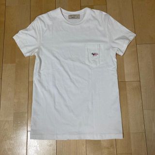 メゾンキツネ(MAISON KITSUNE')のmaison kitsune メゾンキツネ　ポケットＴシャツ　XSサイズ　美品(Tシャツ/カットソー(半袖/袖なし))