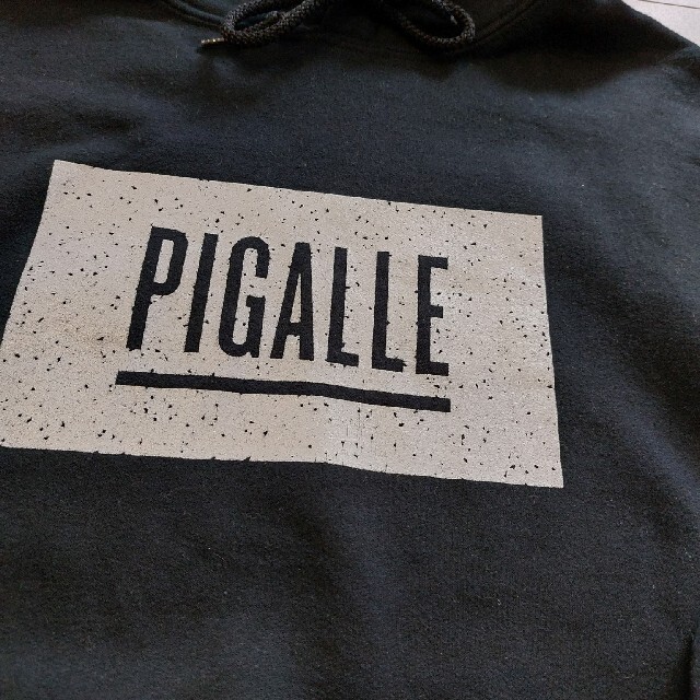 PIGALLE(ピガール)のPIGALLE　ピガール　プルオーバー　パーカー　三代目　登坂さん着用モデル メンズのトップス(パーカー)の商品写真