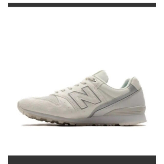 New Balance(ニューバランス)のNew Balance【ニューバランス】ホワイト 22.5cm WL996QE レディースの靴/シューズ(スニーカー)の商品写真