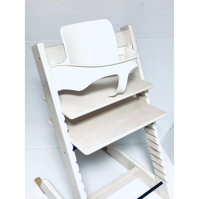 Stokke(ストッケ)の【良品・フルセット・ホワイトウォッシュ】（416）ストッケ トリップトラップ キッズ/ベビー/マタニティの寝具/家具(その他)の商品写真