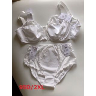 S★Simone Perele　シモーヌ ペレール　海外高級下着　スリップ白