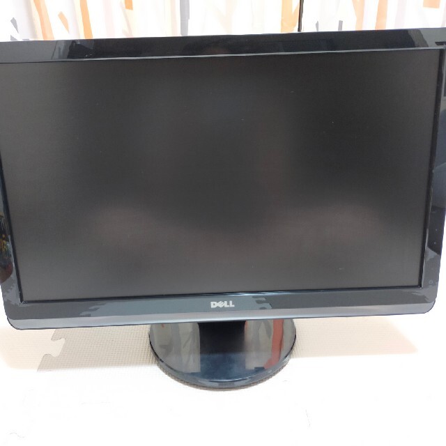 ディスプレイモニター　DELL ST2220L