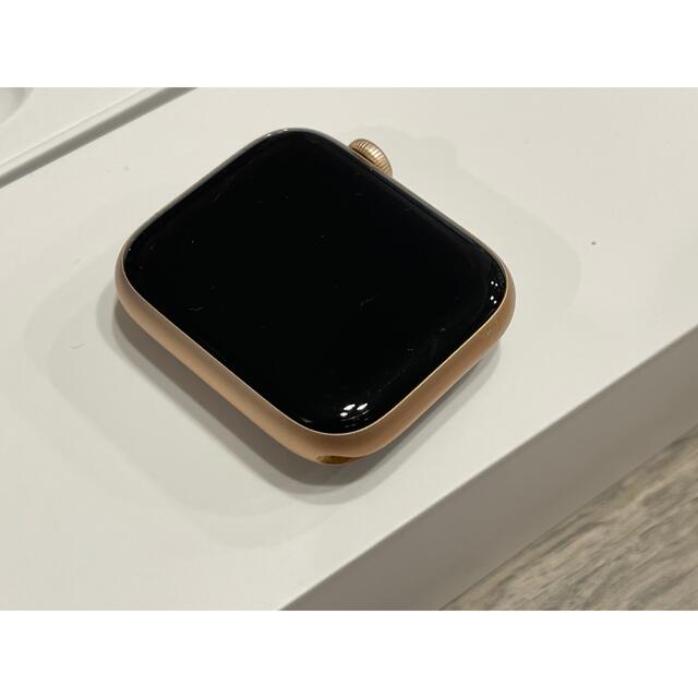 Apple Watch(アップルウォッチ)のApple Watch series4 ローズゴールド ピンクスポーツ44mm レディースのファッション小物(腕時計)の商品写真