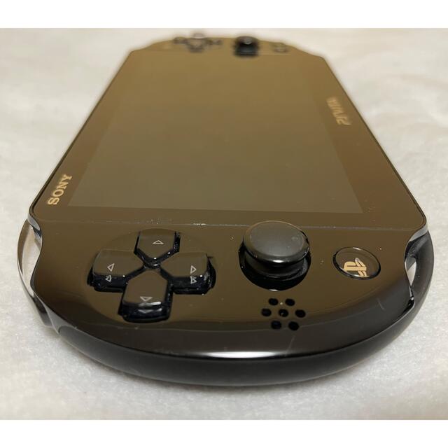 PlayStation Vita(プレイステーションヴィータ)のPSVita PCH-2000 ZA11 本体 ブラック 動作良好 エンタメ/ホビーのゲームソフト/ゲーム機本体(家庭用ゲーム機本体)の商品写真