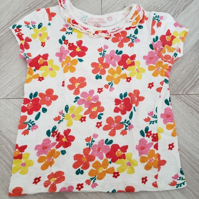 西松屋(ニシマツヤ)のCHEROKEE  花柄トップス  120 キッズ/ベビー/マタニティのキッズ服女の子用(90cm~)(Tシャツ/カットソー)の商品写真