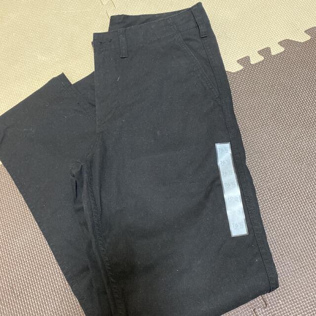 GU(ジーユー)のジーユー　ブラックパンツ　メンズ メンズのパンツ(デニム/ジーンズ)の商品写真
