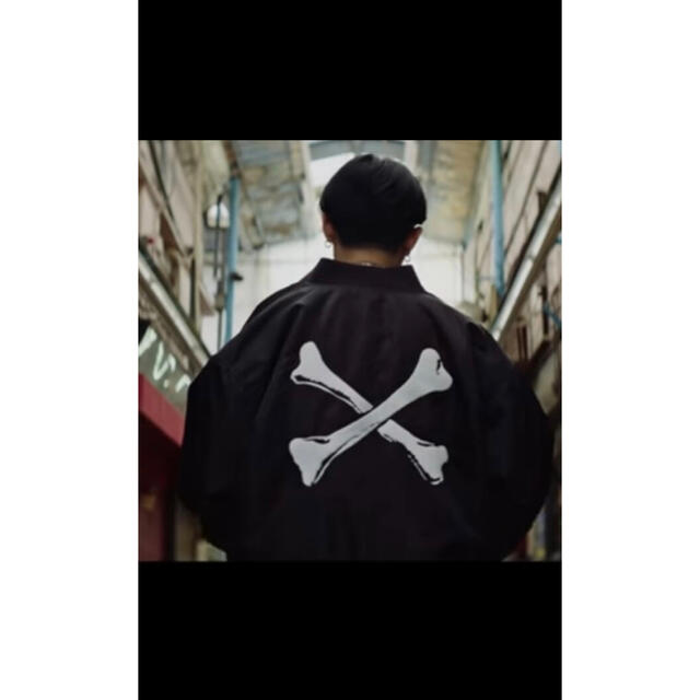 W)taps(ダブルタップス)のWTAPS 21AW TEAM JACKET 黒 L クロスボーン メンズのジャケット/アウター(ブルゾン)の商品写真