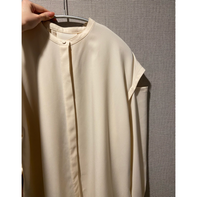 TODAYFUL(トゥデイフル)の【のりぽん様専用】louren shoulder blouse   レディースのトップス(シャツ/ブラウス(長袖/七分))の商品写真