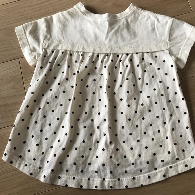 GU(ジーユー)の女の子向けドットTシャツ（90サイズ） キッズ/ベビー/マタニティのキッズ服女の子用(90cm~)(Tシャツ/カットソー)の商品写真