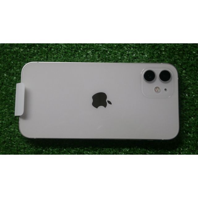 Apple(アップル)の☆新品未使用☆　iPhone 12 ホワイト64 GB SIMフリー スマホ/家電/カメラのスマートフォン/携帯電話(スマートフォン本体)の商品写真