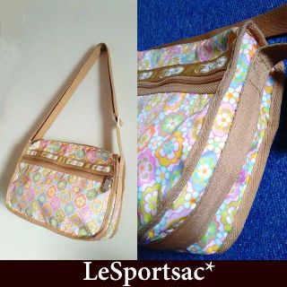 レスポートサック(LeSportsac)の＜値下げ＞￥9240★美品★レスポートサック ショルダーバッグ花柄マルチフラワー(ショルダーバッグ)