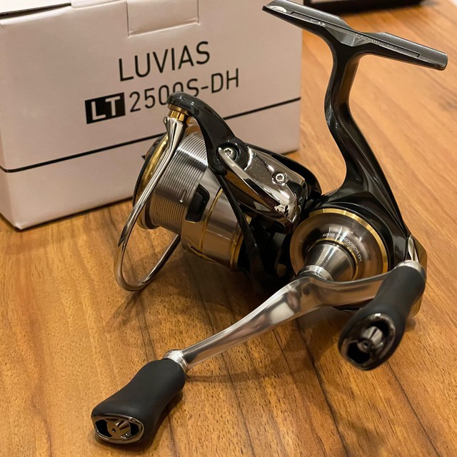 DAIWA 20 LUVIAS LT 2500S-DH　本体　付属品