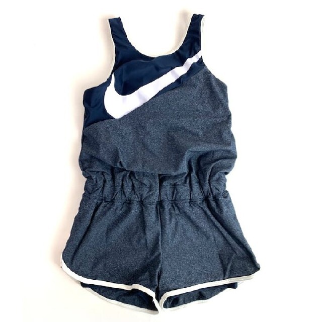 NIKE(ナイキ)のナイキ ガールズ BIG SWOOSH ワンピース 女の子 水着 130 キッズ/ベビー/マタニティのキッズ服女の子用(90cm~)(水着)の商品写真