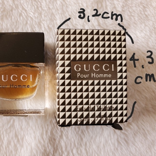 Gucci(グッチ)のグッチ　プールオム　オードトワレ　5ml コスメ/美容の香水(香水(男性用))の商品写真