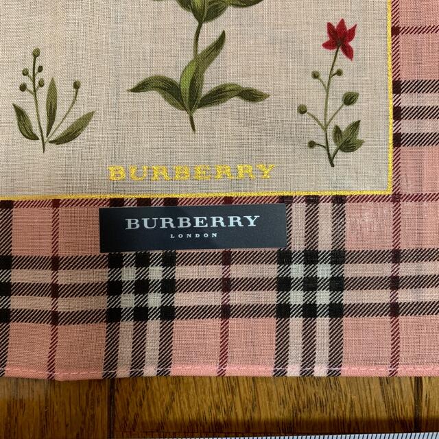 BURBERRY(バーバリー)の新品未使用　バーバリー　ハンカチ レディースのファッション小物(ハンカチ)の商品写真