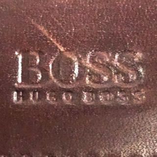 HUGO BOSS - ショルダーバッグ 斜め掛け メンズ レディース 革