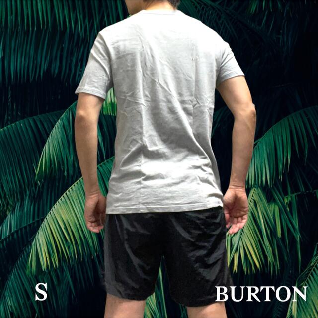 BURTON(バートン)のS 着画有◆BURTON Tシャツ　グレー ビッグプリント メンズのトップス(Tシャツ/カットソー(半袖/袖なし))の商品写真