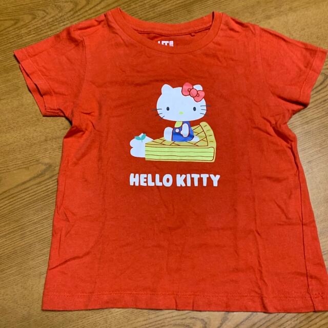 UNIQLO(ユニクロ)の★専用★キティちゃんTシャツ 100㎝　マイメロディ　ショートパンツ100㎝ キッズ/ベビー/マタニティのキッズ服女の子用(90cm~)(Tシャツ/カットソー)の商品写真