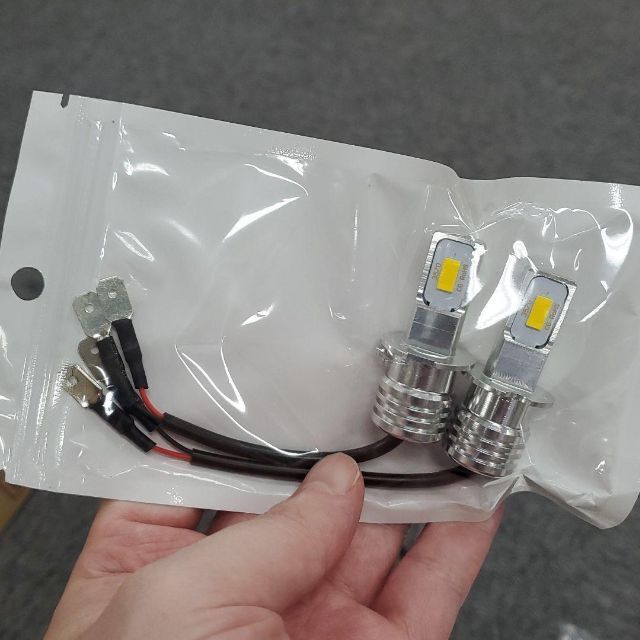 C148 LED ヘッドライト フォグランプ H3 60W 3000K 自動車/バイクの自動車(車種別パーツ)の商品写真