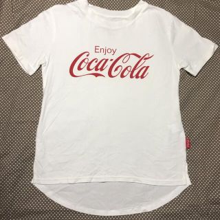 ジーユー(GU)のGU Tシャツ　コカコーラ　ホワイト　レッド　白　赤 gu ジーユー(Tシャツ(半袖/袖なし))