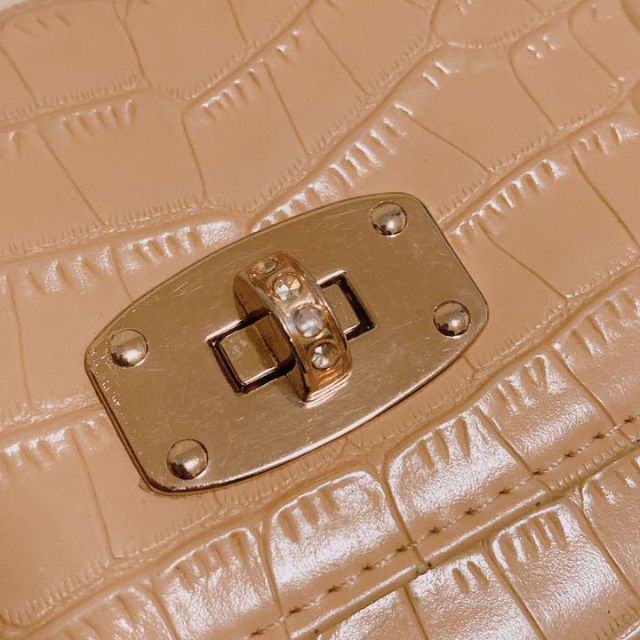クロコダイル調 長財布 財布 ピンクベージュ かわいい 大容量 レディースのファッション小物(財布)の商品写真