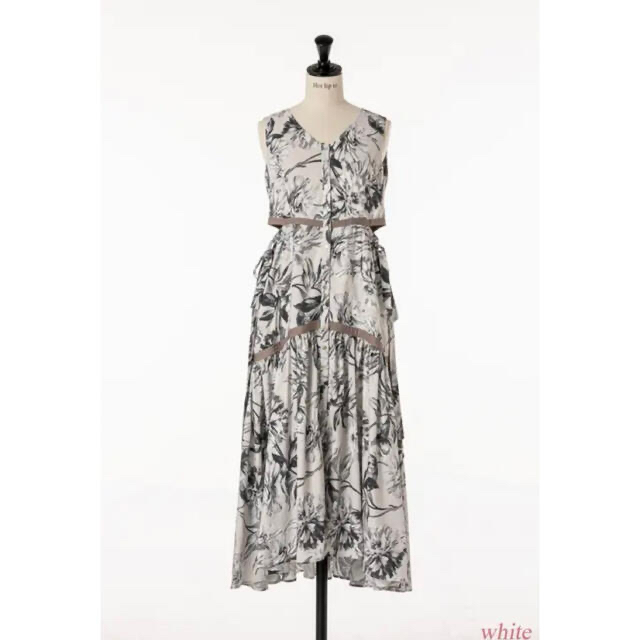 【完売品】Floral Cut-Out Long Dress Herlipto