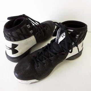 アンダーアーマー(UNDER ARMOUR)のアンダーアーマー ROCKET 2 スニーカー バスケットシューズ 27.0cm(バスケットボール)