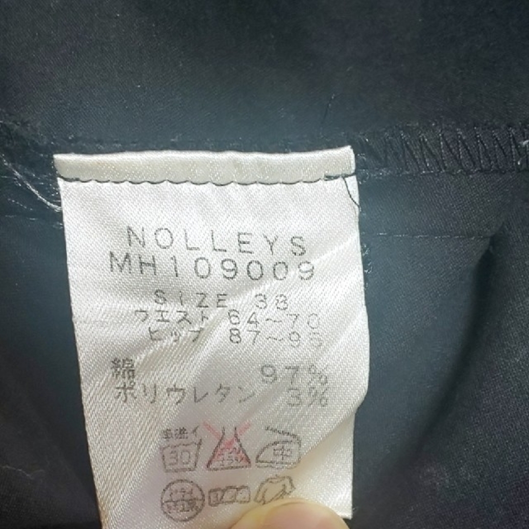 NOLLEY'S(ノーリーズ)の【美品】ノーリーズ ひざ丈 クロップド丈 パンツ 黒 サイズ38 レディースのパンツ(クロップドパンツ)の商品写真