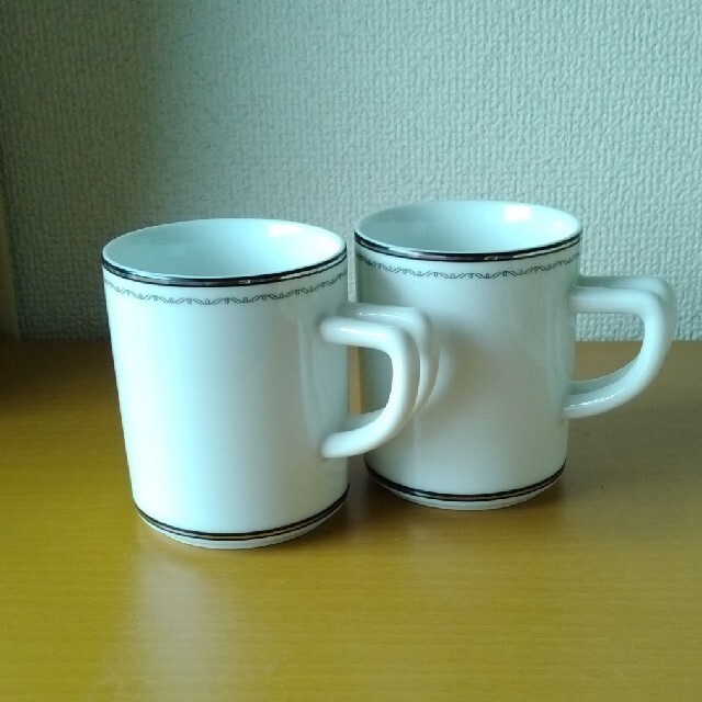 4℃(ヨンドシー)の４℃　ヨンドシー　マグカップ　ペアカップ　日本製 インテリア/住まい/日用品のキッチン/食器(グラス/カップ)の商品写真