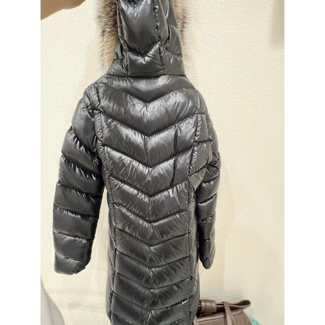 MONCLER(モンクレール)のFULMARUS フルマラス ブルーフロストフォックスファーフー レディースのジャケット/アウター(ダウンコート)の商品写真